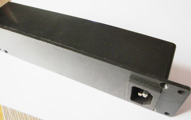 Zócalo multi del enchufe de la PDU del metal de poder de distribución de la manera negra de la unidad 4 con en del interruptor
